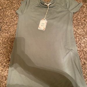 New causal dresses never been worn!!!!!